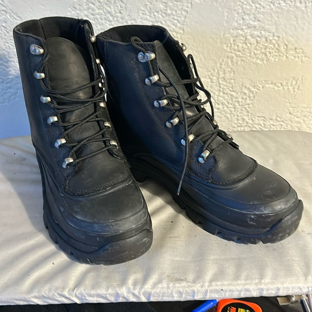 Men’s lands end rain boots